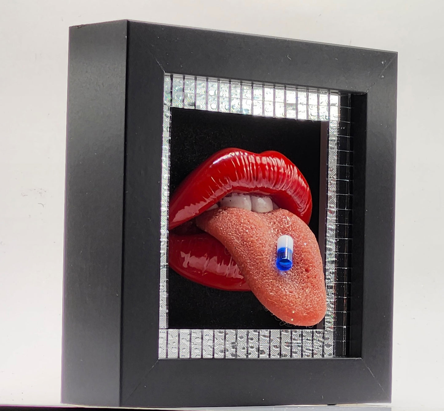 Realistic tongue lips 3D Party People wall art picture framed