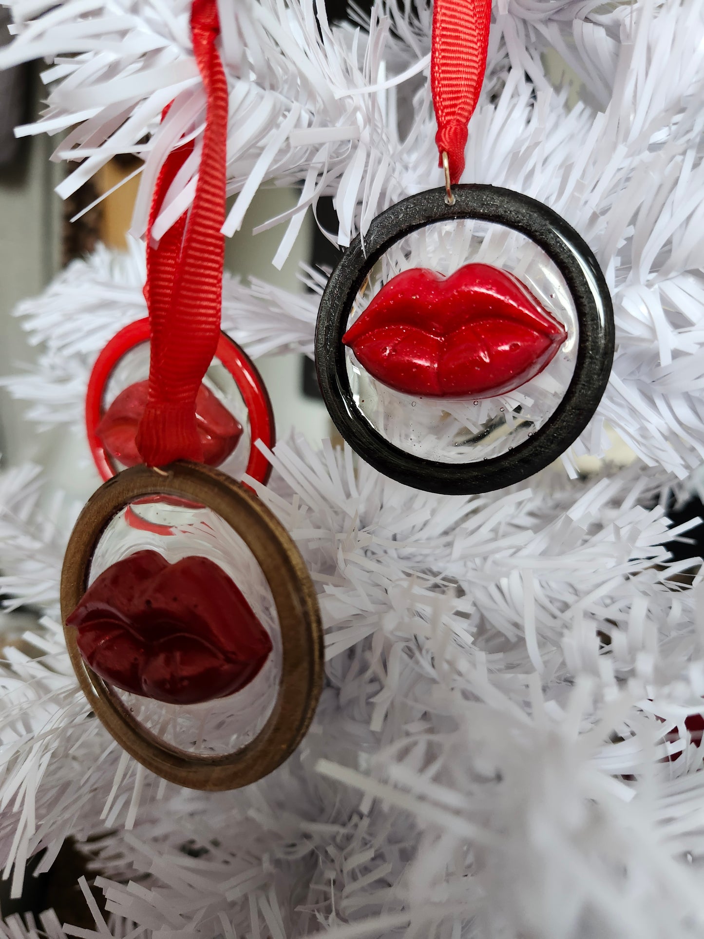 Set of 3 Hanging Lips Christmas Tree Ornaments
