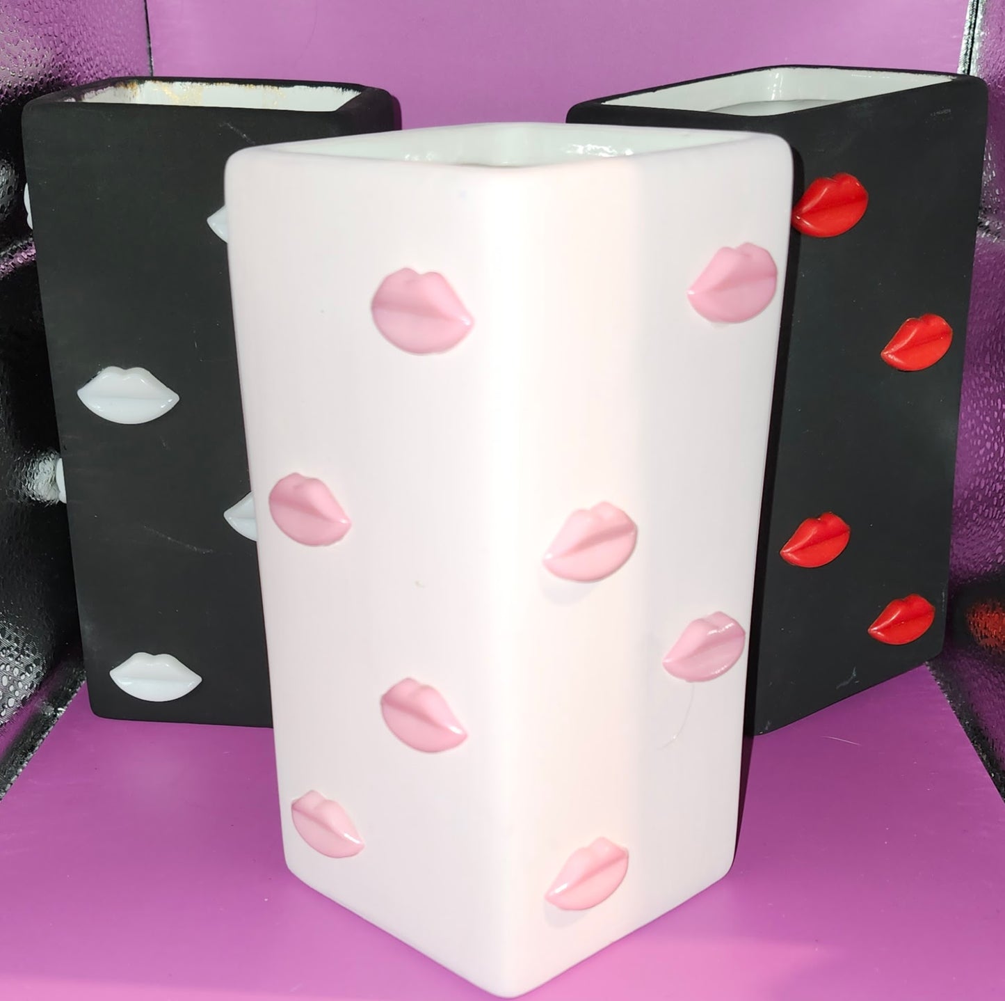 Ceramic Lips Vase Pink, Red Black white