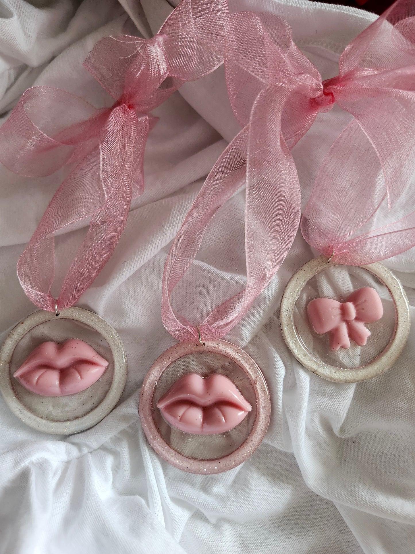 Set of 3 Hanging Lips & bow Christmas Tree Ornaments